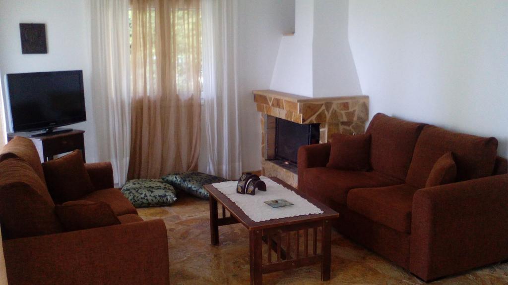 Apartment With Private Pool