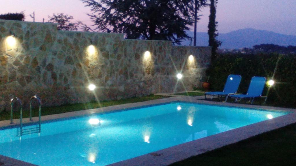 With Private Pool Apartment Kiaton